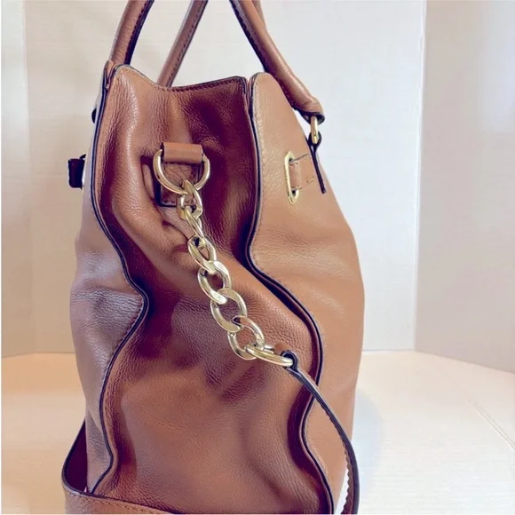 Michael Kors Brown and Gold Satchel Timeless Design. - Picture 3 of 12